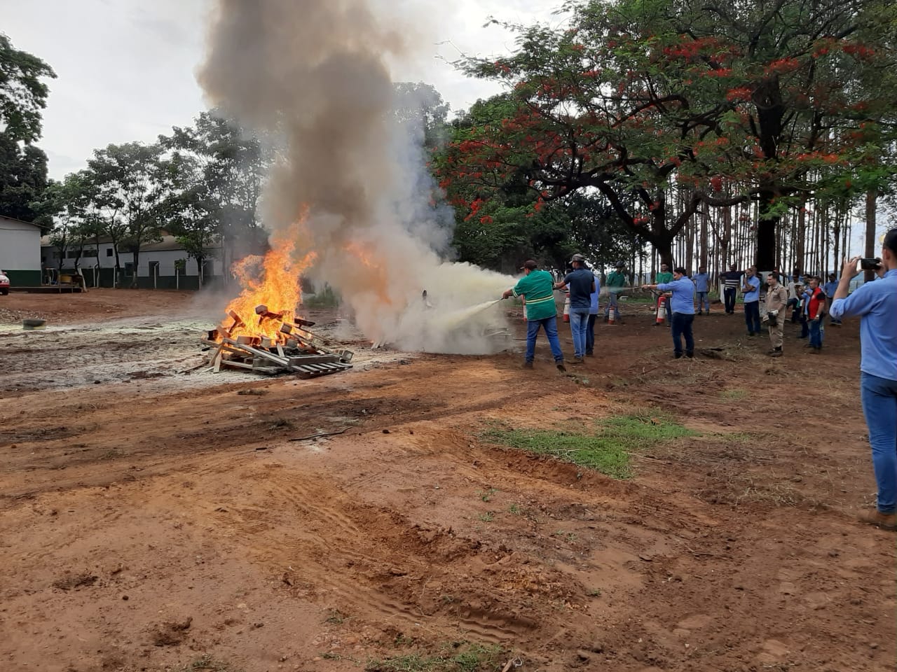 img incendio-treinamento